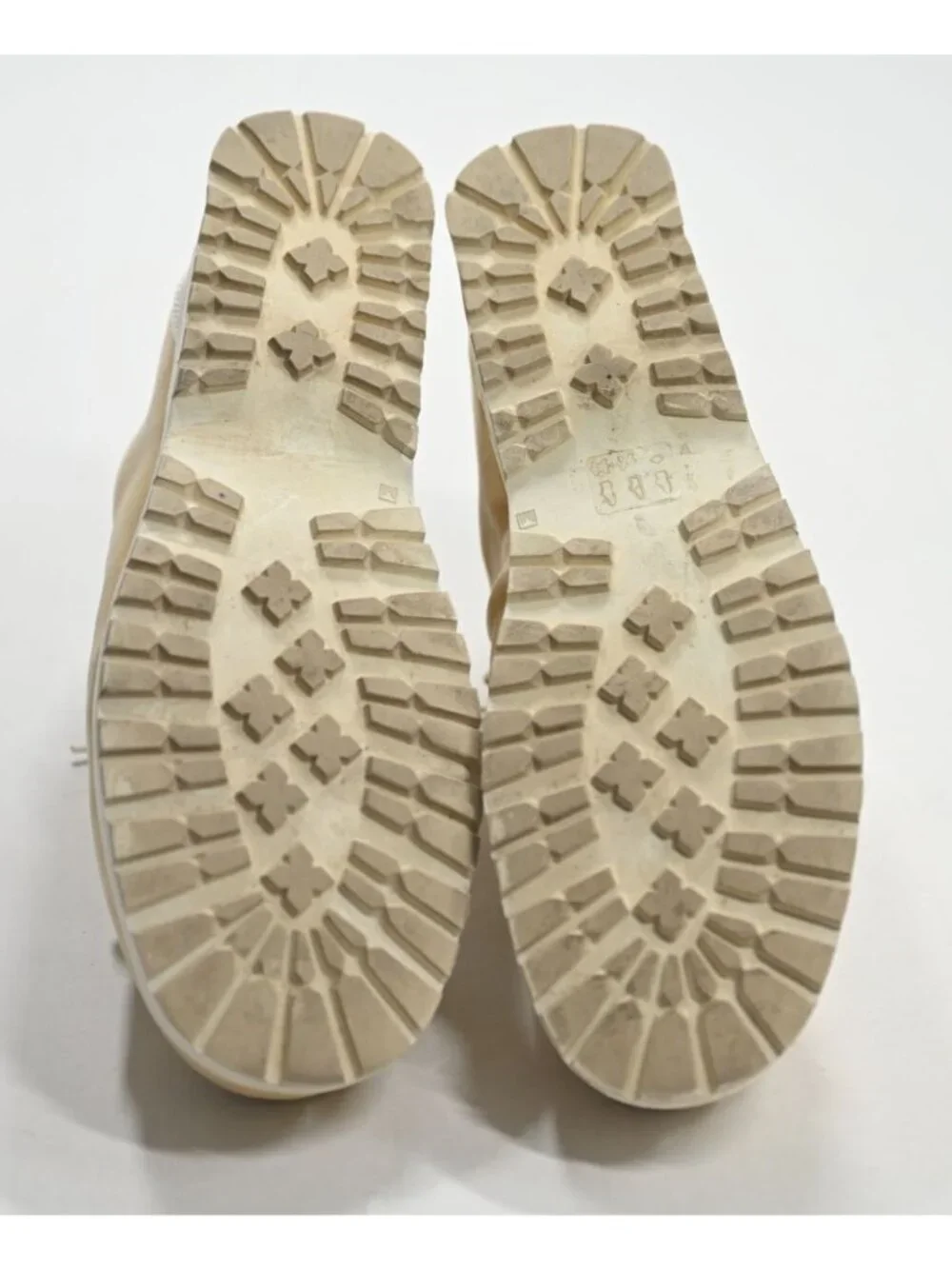 Martine Rose x Been Trill Hiking Boot in Cream display picture 1